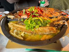 -鸣记脆皮烤鱼·海鲜烤鱼(三八广场店)