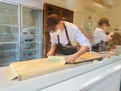 -VERIE BAKEHOUSE