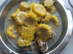 玉米排骨-小健农家乐饭店