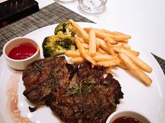 -WOLFGANG PUCK KITCHEN & BAR(迪士尼小镇店)