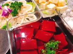-疯狂的筷子老灶九宫格火锅