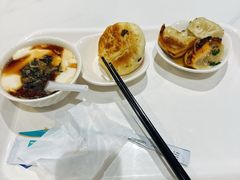 -光明·博海美食花园(上海瑞金医院12号楼店)