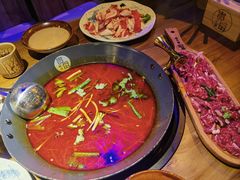 -贵厨酸汤牛肉(花果园国际中心店)