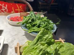 -尚尚仙·酸汤猪手·猪肚鸡火锅(华联万柳购物中心店)