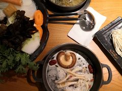 老坛酸菜锅底-呷哺呷哺 黄金牧场 (盛世天骄店)