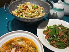 -呷湘厨·鱼汤捞饭·剁椒鱼头·辣椒炒肉(国家会展中心店)