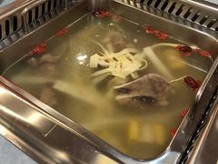 大骨头锅底-台北吴记老锅底麻辣火锅(蓝村路店)