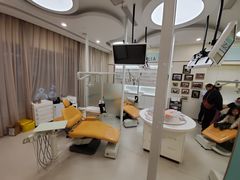 -维乐口腔(美维云门诊陆家嘴店)