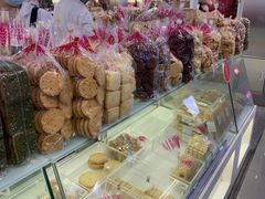 -红房子西点(汇联商厦天钥桥路店)