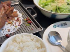 -小菜园新徽菜(青岛市南万象城店)