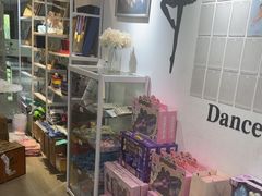-中央芭蕾舞团·中芭艺蕾(酒仙桥明星校区)