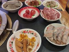 -沸炉重庆老火锅(军事博物馆店)