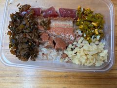 -梁阿婆廿年老牌扣肉糯米饭
