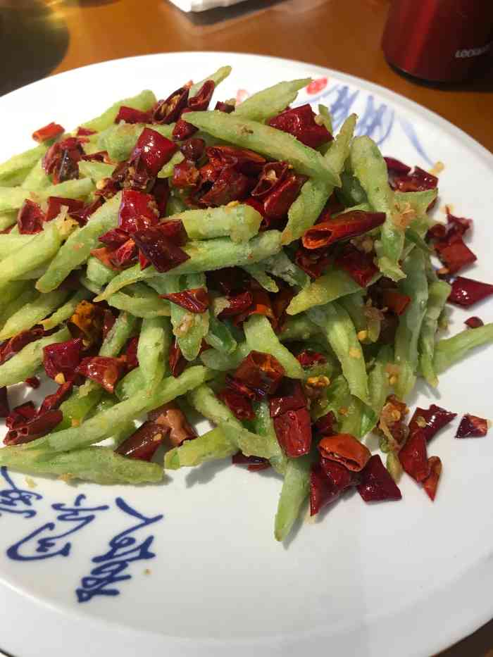 真真土家菜-"牛肉烧鸭掌很不错,酸汤江鲢也好吃!自驾导.