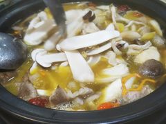 -菌之家·专业纯野生菌火锅·特色炒菌