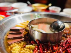 -谭鸭血老火锅(娄星区长青街店)