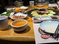 -唯成•韩国炭火烤肉 유성고기