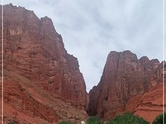 -天山神秘大峡谷