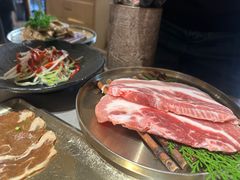 -草家酱蟹炭火烤肉店(珲春南路一店)