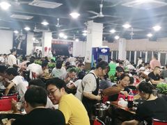 大堂-皖北巫氏三胖地锅鸡(长淮总店)