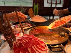 -小天鹅火锅·一线江景洪鼎旗舰店(洪崖洞店)