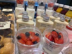莓果希腊式酸奶-多乐之日(华贸天地店)