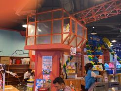 -卡通尼乐园(龙湖六合天街店)