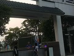 -杭州上海世界外国语小学