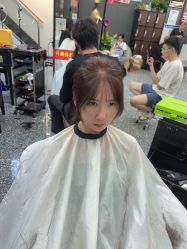 -藤野造型专业烫染接发