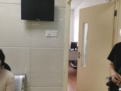 -上海市中医医院(芷江路院区)