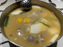 -肥仔文澳门猪骨煲(南京西路店)