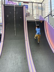 -欧酷世界动力星球(王府井奥莱UP TOWN店)