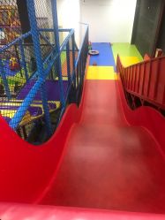 -蹦贝运动中心·蹦床·攀岩·闯关(龙岗店)