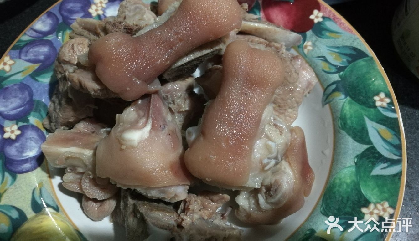 用酸梅酱代替话梅，同样好味的酸梅酱猪手