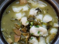 -周鱼小馆石锅酸菜鱼(活力汇店)