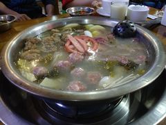-泸州酸菜豆花火锅川师店