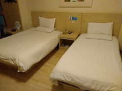 -汉庭酒店(哈尔滨中央大街火车站北广场店)