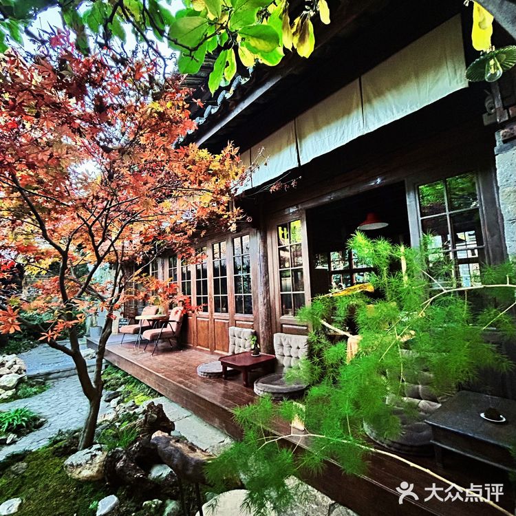 束河古镇复古咖啡店📸-虎牙咖啡馆