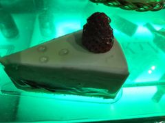 -GAGA主题量贩式KTV平价店(工大店)