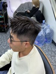 点击看大图 -藤野造型专业烫染接发