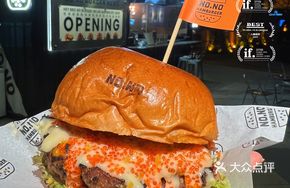 Lemon Crab and Wagyu Burger