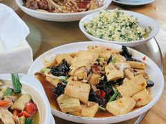 -芦茨金富饭庄·25年老字号·专做稻草鸡