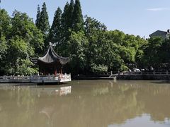 -汇龙潭