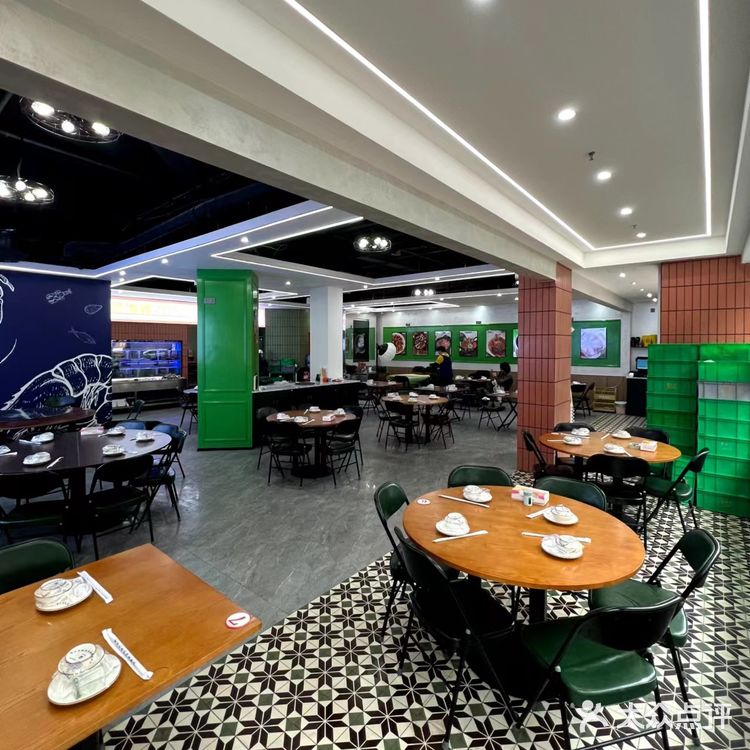 聚餐日常丨上岸海鲜大排档