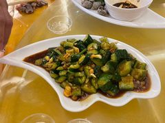 -覃记海鲜美食餐厅