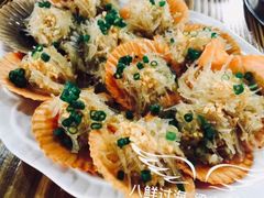 -三亚火车头万人海鲜广场