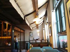 靠窗位-手选潮汕鲜活牛肉火锅(二七广场店)