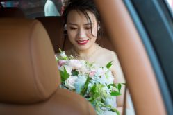 -莫小姐婚纱