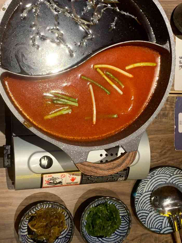 海野家寿喜锅·自助放题-"[薄荷]环境:整体很日式风 顶部全是日.