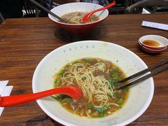 -牛吃草牛肉面(翠柏路店)